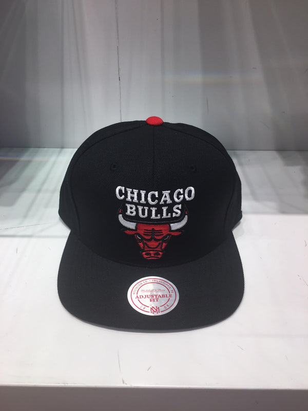 Chicago Bulls Wool Solid 2 Snapback