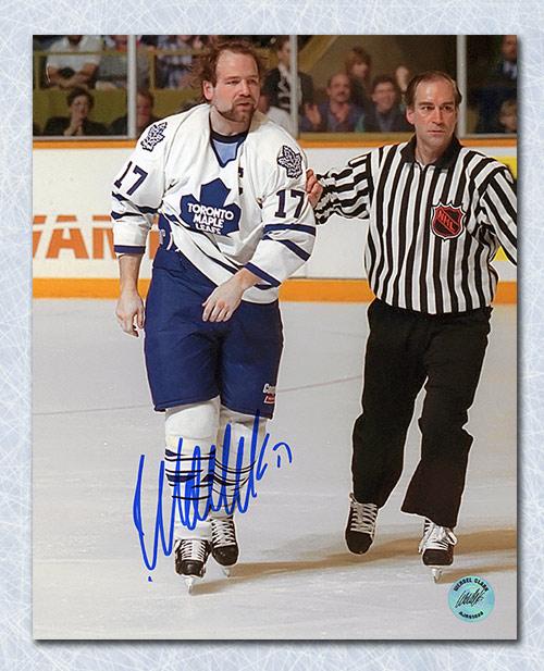 Wendel Clark Toronto Maple Leafs Autographed Captain Crunch 8x10 Photo
