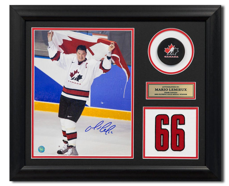 Mario Lemieux Team Canada Autographed 2002 Olympic Gold Victory 20x24 Framed
