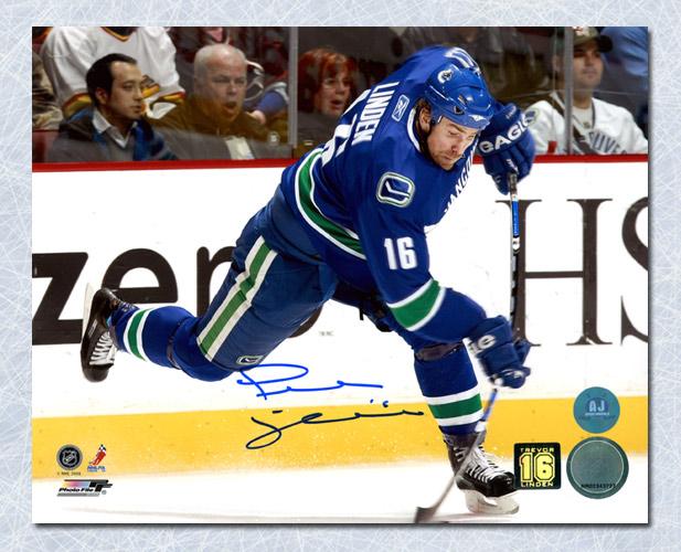 Trevor Linden Vancouver Canucks Autographed Slapshot 8 x 10 Framed Photo