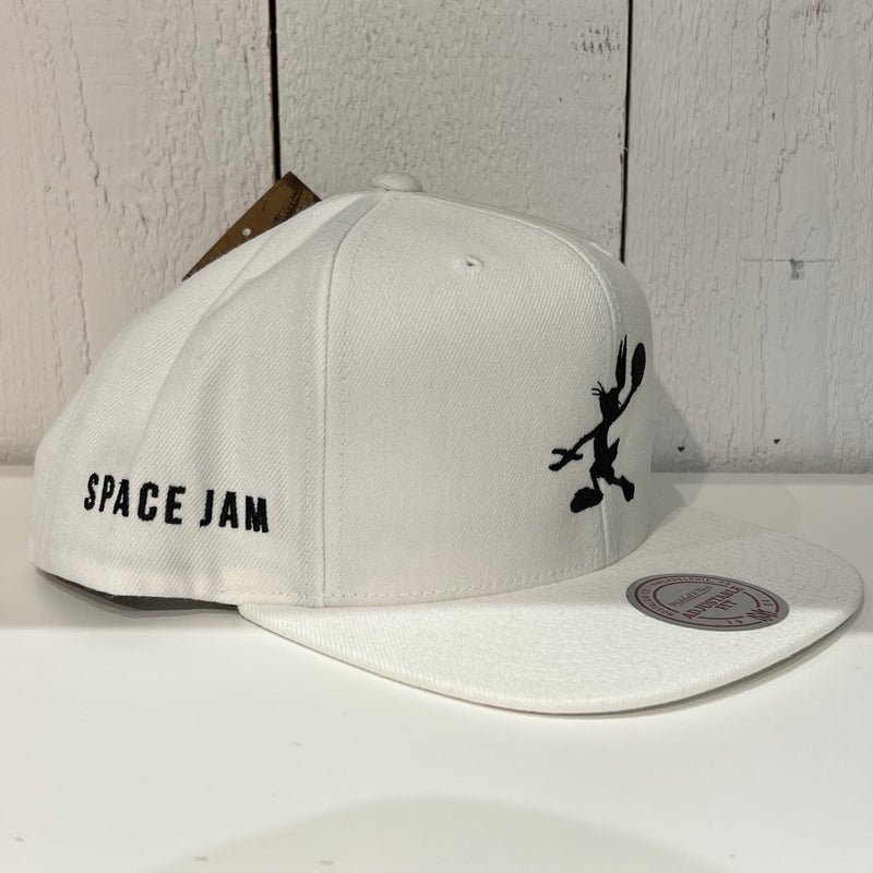 Space Jam 2 Iconic Bugs Bunny White Dad Hat