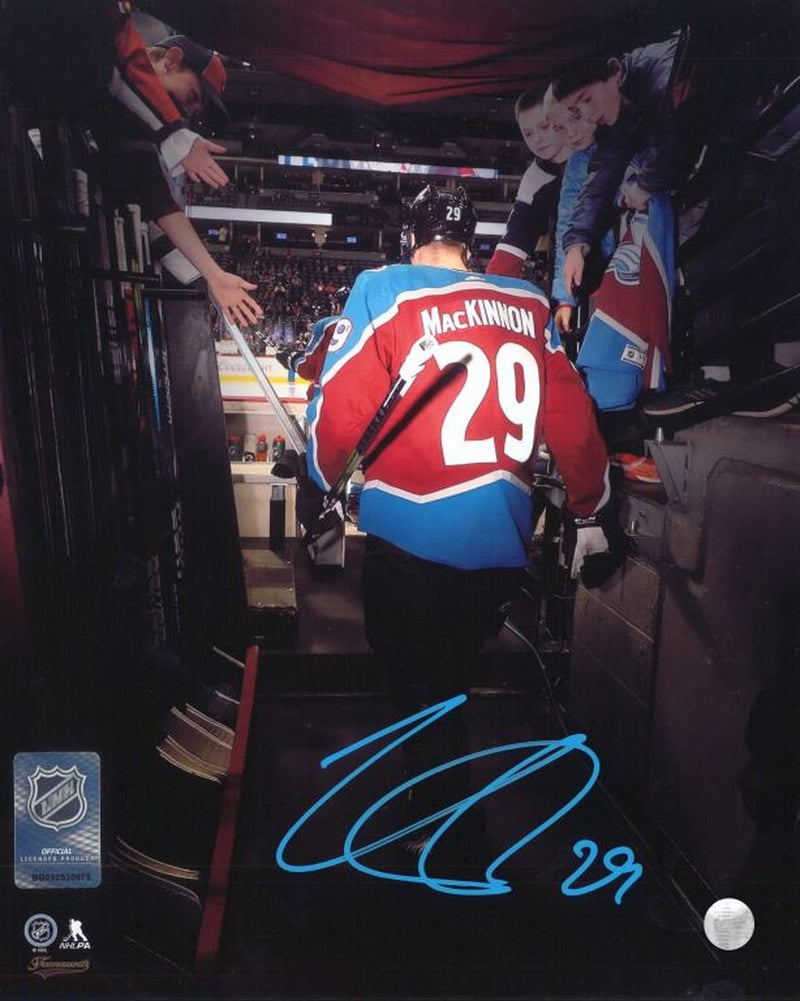 Colorado Avalanche Nathan Mackinnon Signed 8x10 Tunnel Photo Framed